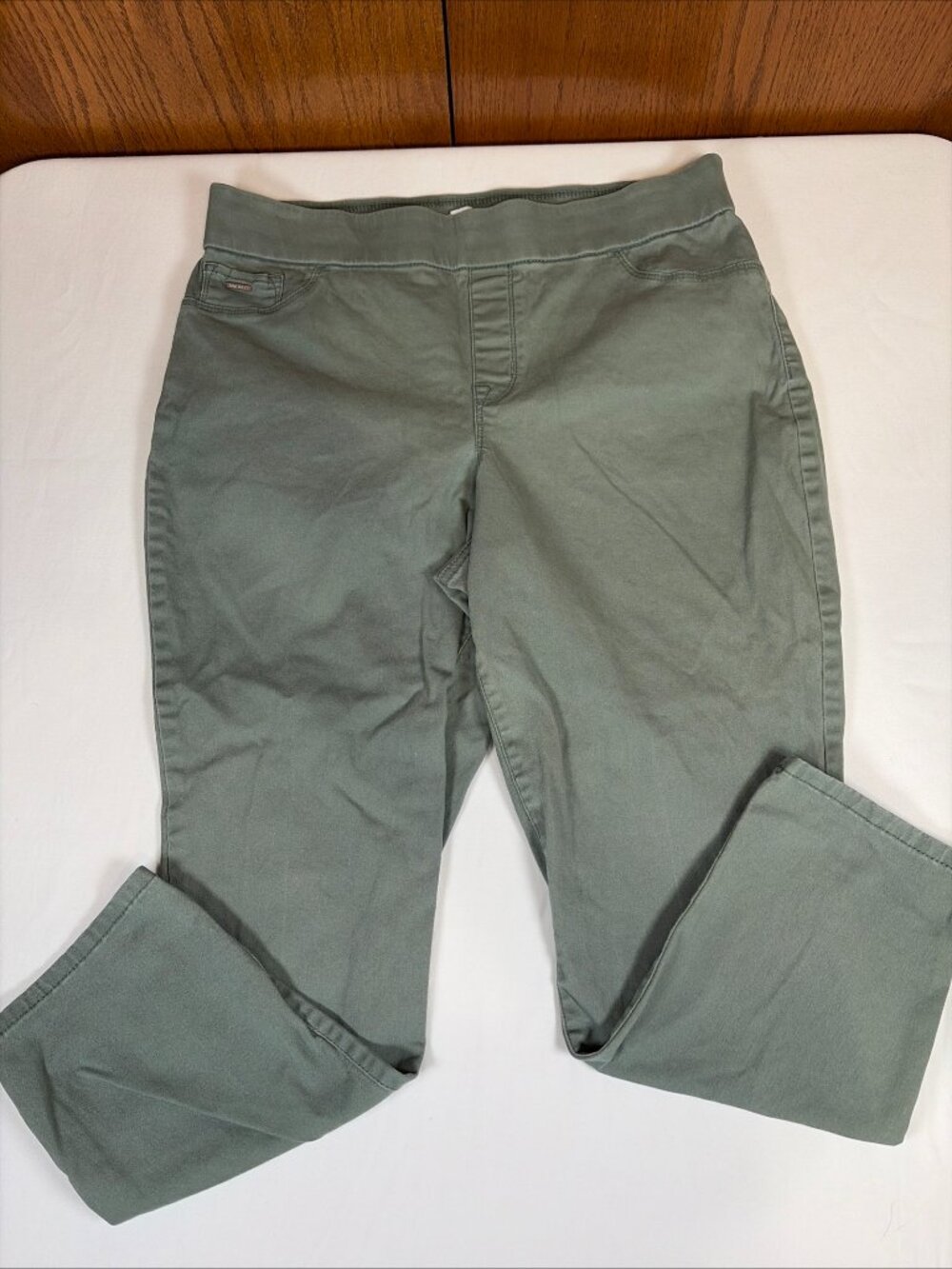 Nine West Heidi Pull-On Crop Pants Women's 14 Green
